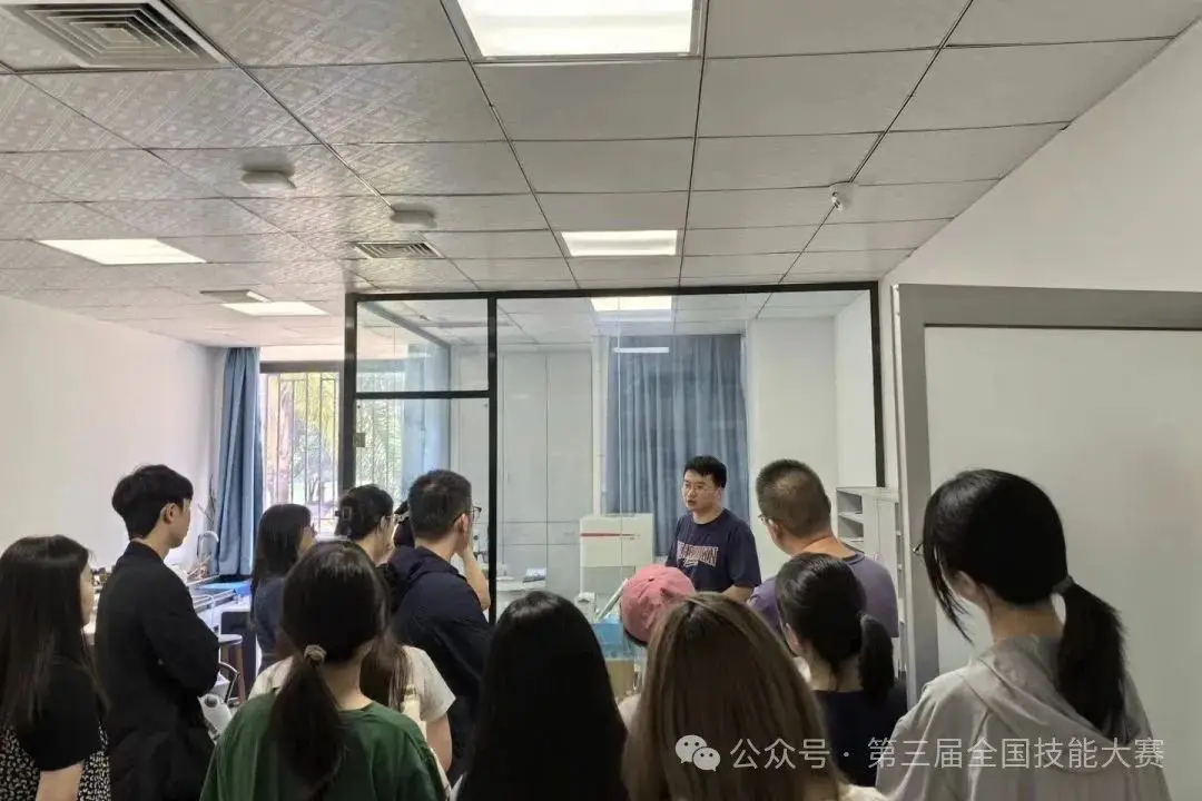 本科生“回炉”技校：毕业后到本科高校工作