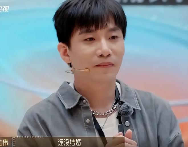 父亲住女儿家住有讲究吗__留父亲住宿舍
