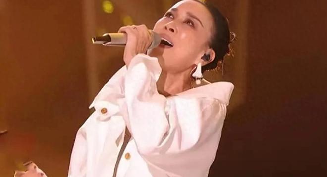 预售惨淡，人气暴跌！这一次，谁也救不了“狂妄自大”的那英