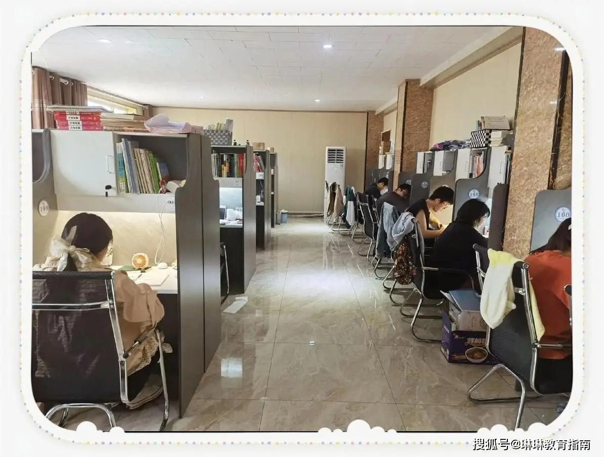 考场工作人员要求_考场的工作人员叫什么_