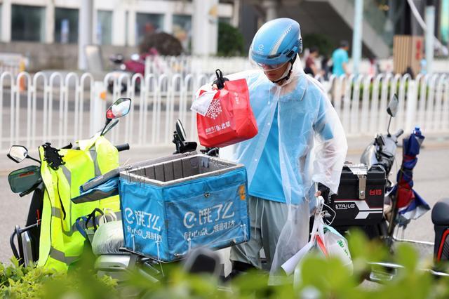 第二轮外卖大战“战报”亮眼，但第一批“受害者”出现了_外卖员伤人视频_