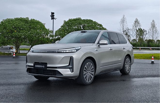 25万级大六座SUV  吉利银河M9 8月23日开启预售