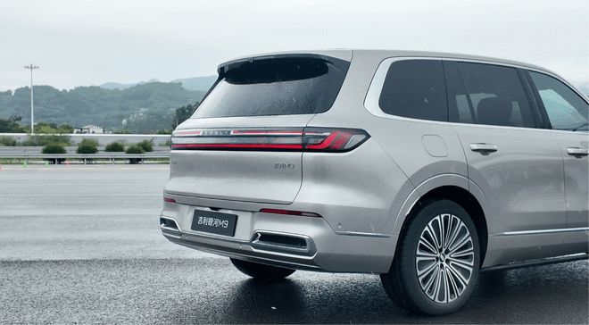 25万级大六座SUV  吉利银河M9 8月23日开启预售