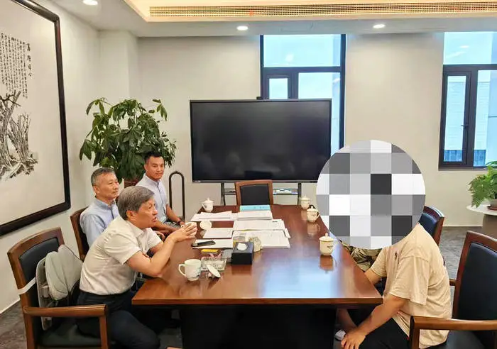光环教育总校区在哪__名校的光环