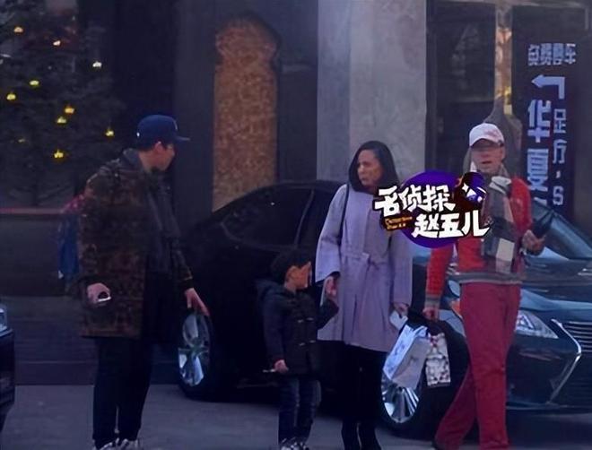 _蔡国庆真的很幸福！妻子漂亮有钱还“不爱露面”，俩儿子也很优秀_蔡国庆真的很幸福！妻子漂亮有钱还“不爱露面”，俩儿子也很优秀