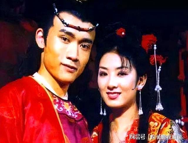 绯闻恋爱小说_绯闻解释一下_