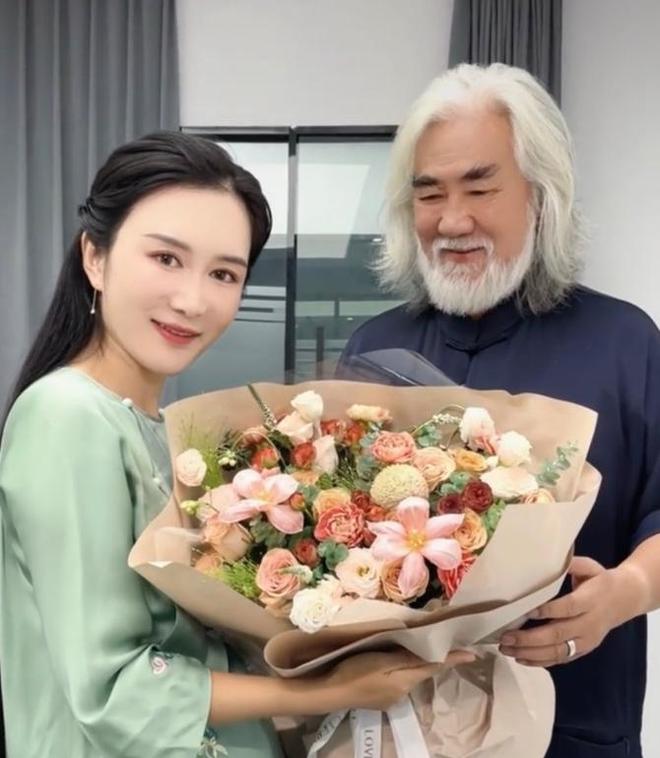 老头和小伙打架__老头打架视频搞笑