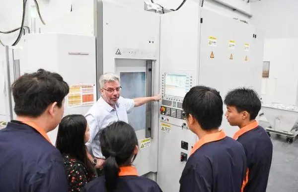 _镜观·回响丨春风育人，硕果盈枝_镜观·回响丨春风育人，硕果盈枝