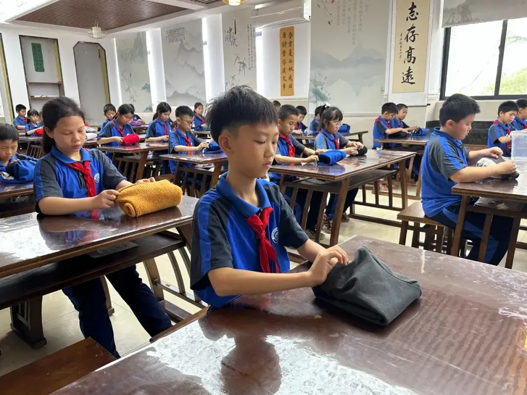 上课不重要，拍照片交差就行？