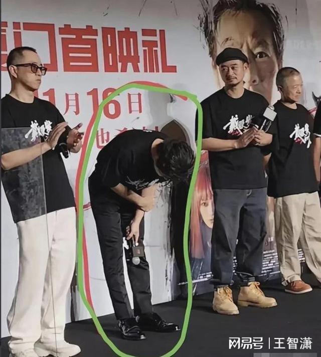 _黄晓明撕杨颖名牌_黄晓明把杨颖送给谁了