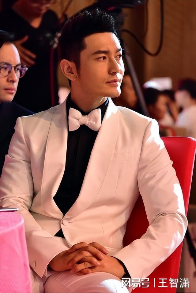 _黄晓明撕杨颖名牌_黄晓明把杨颖送给谁了