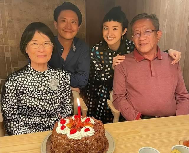 _林依晨为夫家高龄产子太拼！发文回应追生男宝争议，内涵网友冒昧_林依晨为夫家高龄产子太拼！发文回应追生男宝争议，内涵网友冒昧