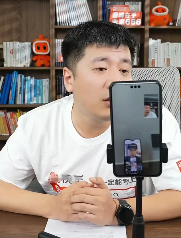张雪峰连麦唐尚珺：建议考研，我要是私立中学的校长，就会要你！__张雪峰连麦唐尚珺：建议考研，我要是私立中学的校长，就会要你！