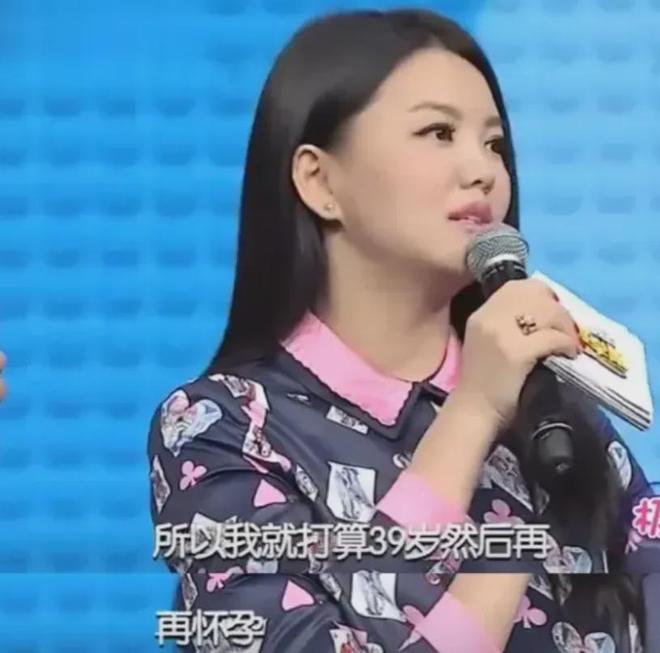 黄一鸣晒女儿喊爸爸，网友呼吁她关注宗家争产案，女儿长大可参考_黄一鸣晒女儿喊爸爸，网友呼吁她关注宗家争产案，女儿长大可参考_