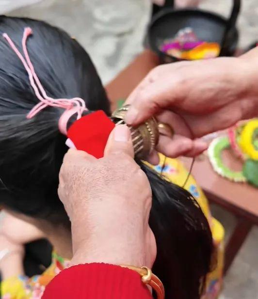 江南粗脚头：蟳埔双生花，泉州姊妹髻_江南粗脚头：蟳埔双生花，泉州姊妹髻_