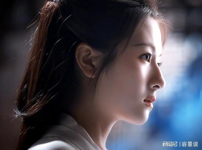 赵今麦的爸爸妈妈图片_赵今麦长大以后的图片_