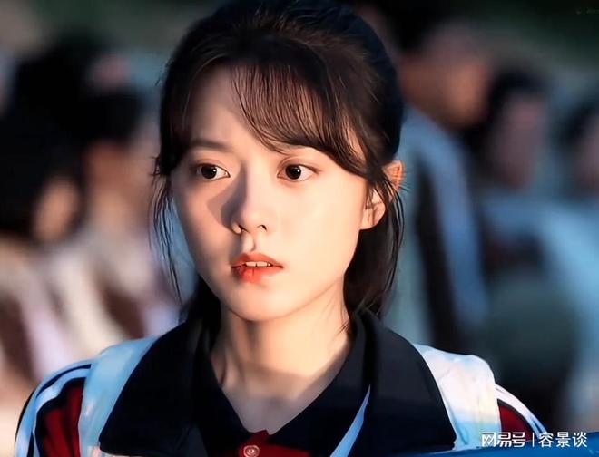 赵今麦的爸爸妈妈图片_赵今麦长大以后的图片_