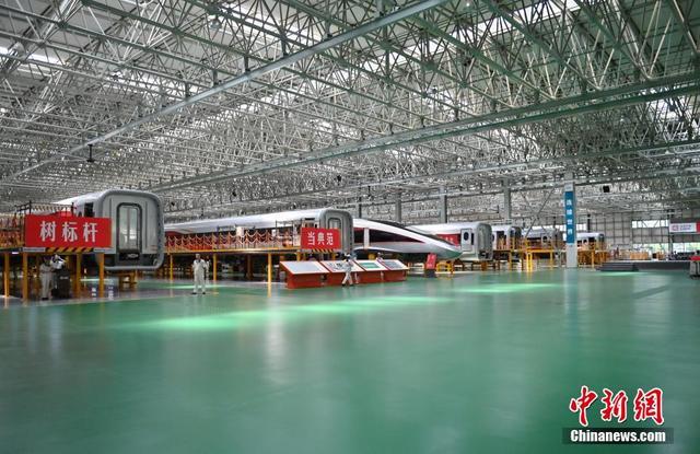 轨道车鞲鞴行程是多少__轨道运行速度