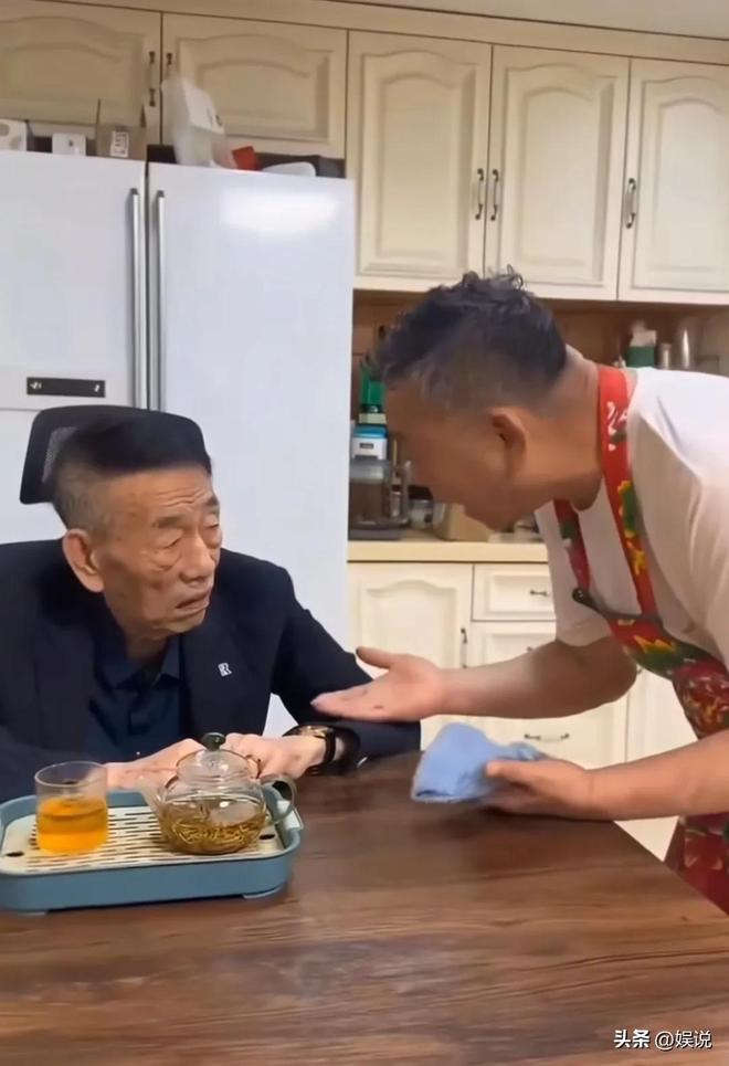 _早餐吃鸡蛋和海参的功效_七浦路哪个商场值得逛