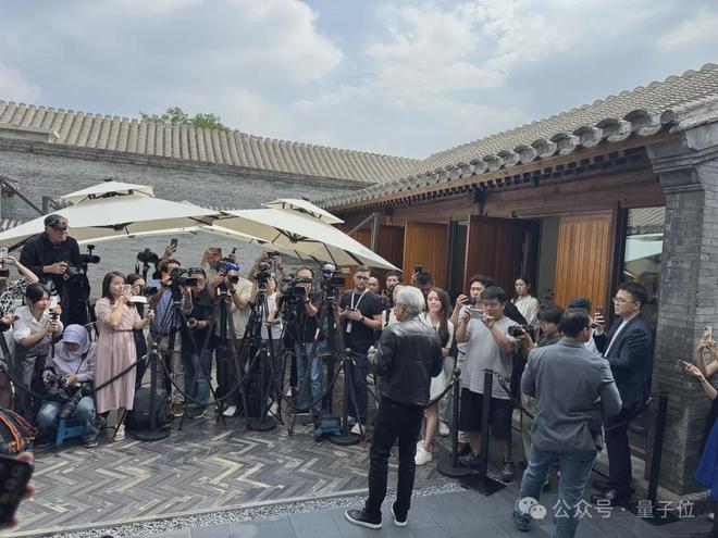 没有老黄不夸的中国公司了吧？？__没有老黄不夸的中国公司了吧？？