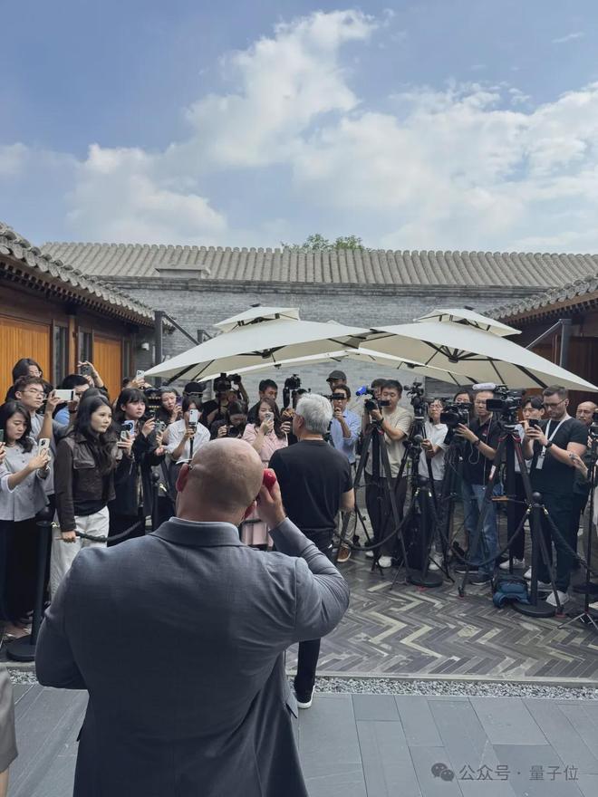 没有老黄不夸的中国公司了吧？？_没有老黄不夸的中国公司了吧？？_