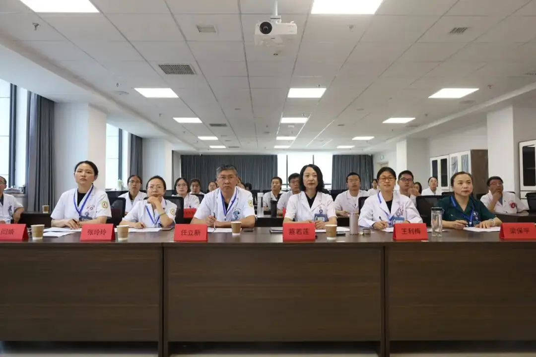教师培训专家介绍_培训讲师选拔_