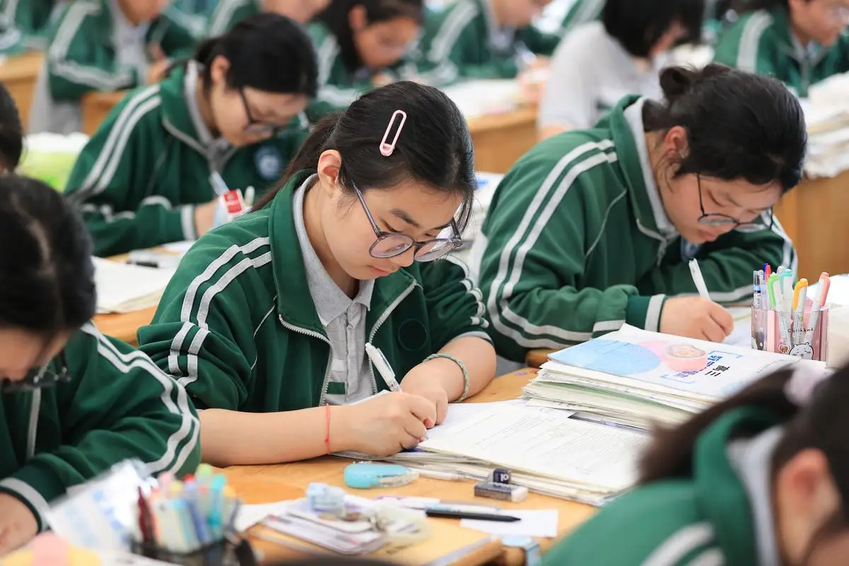 高考免体会有什么后果_体育免体影响高考成绩吗_