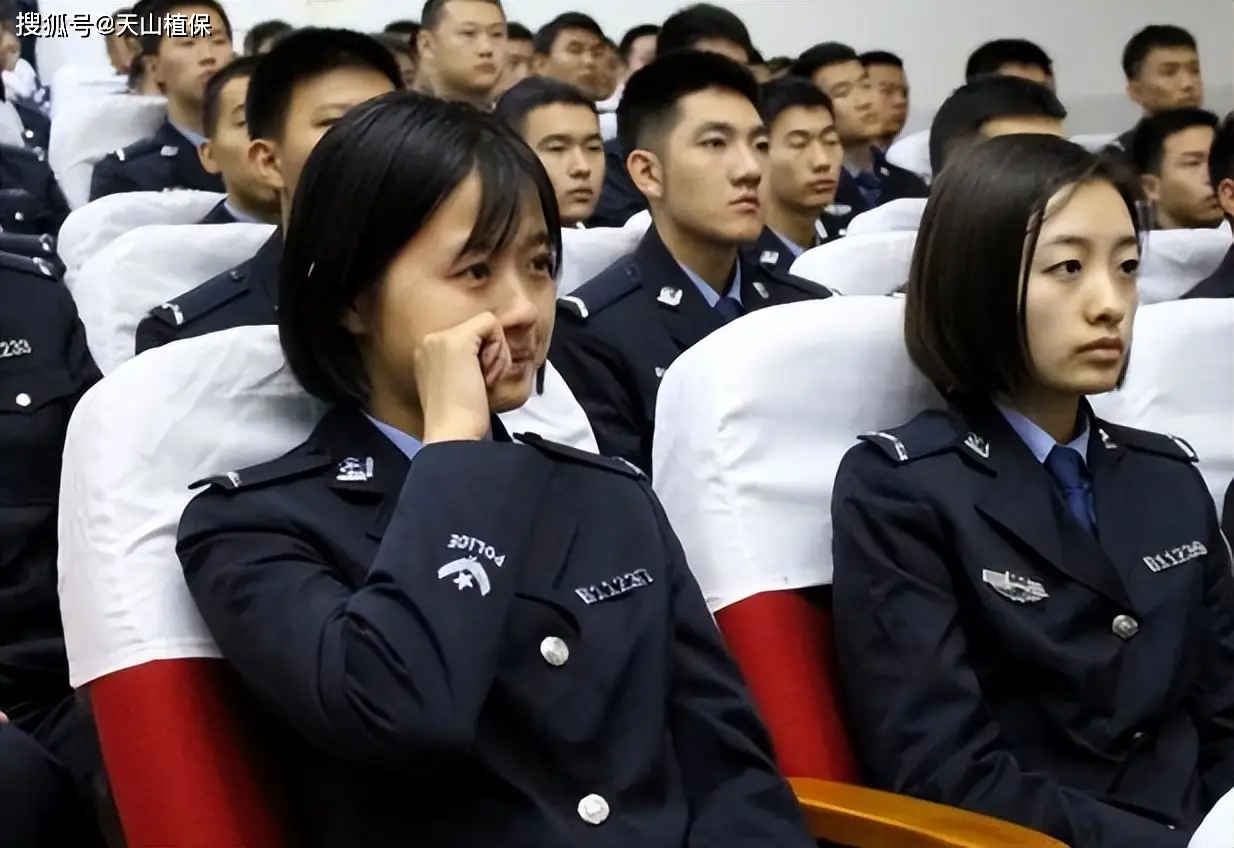 警校生梦想_警校报名需要什么条件_