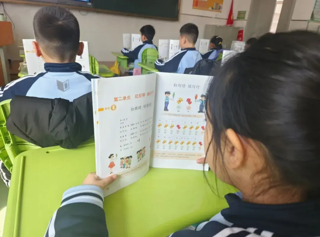 威海临港实验中小学__威海临港实验小学简介
