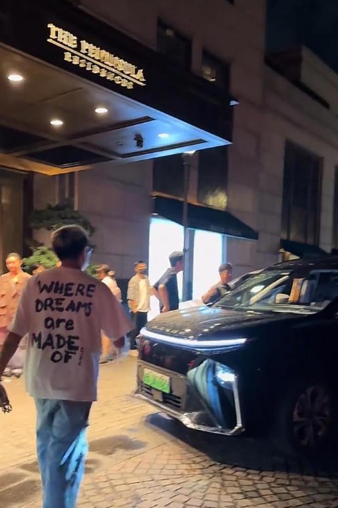 _倪妮这样才叫素颜照_倪妮庆生素颜出镜