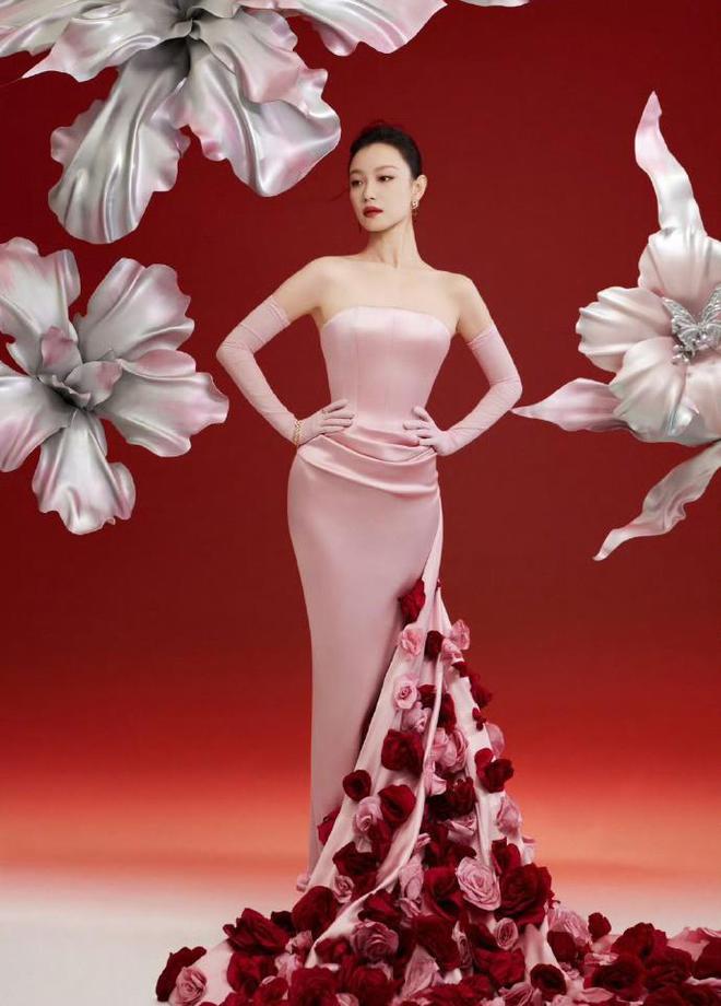 倪妮这样才叫素颜照__倪妮庆生素颜出镜