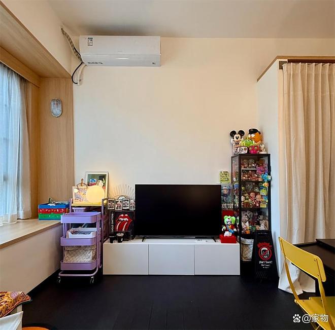 佛山女生晒出35㎡“一字形”蜗居，用半墙隔断大通间，独居太爽了__佛山女生晒出35㎡“一字形”蜗居，用半墙隔断大通间，独居太爽了