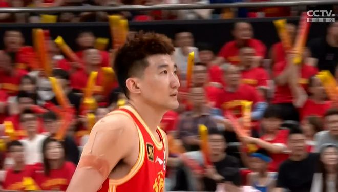 能不怪他吗？关键时刻2罚不中，球鞋写“总冠军”疑似提前开香槟_能不怪他吗？关键时刻2罚不中，球鞋写“总冠军”疑似提前开香槟_