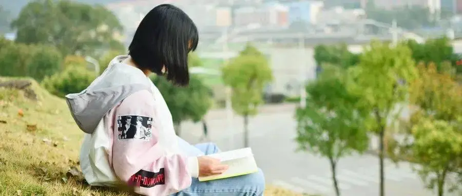 说话心理学百科_说话时的心理学小技巧_