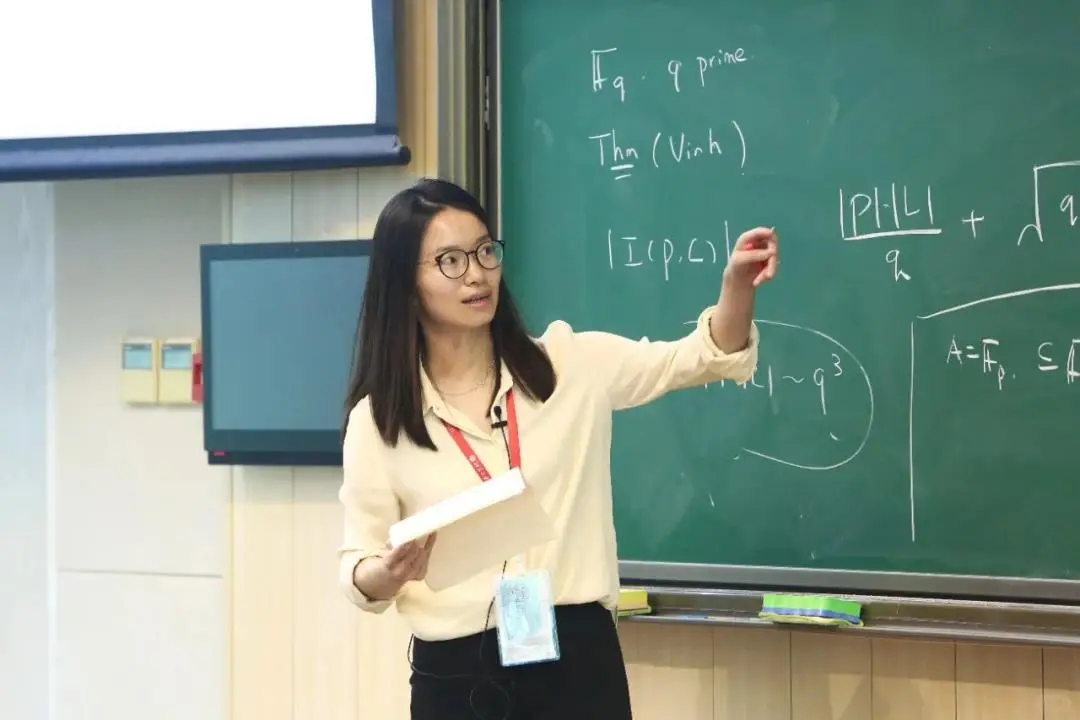 _电影院11排坐哪排_听李政涛教授讲座有感