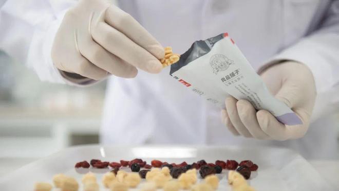 创始人把良品铺子卖了