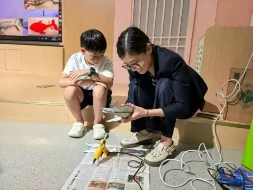 深海的蓝鲸__深海蓝鲸壁纸动漫