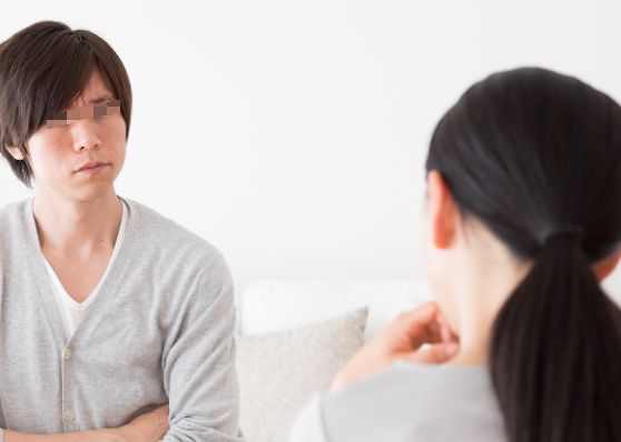 _丈夫瘫痪妻子带男人回家_丈夫瘫痪23年