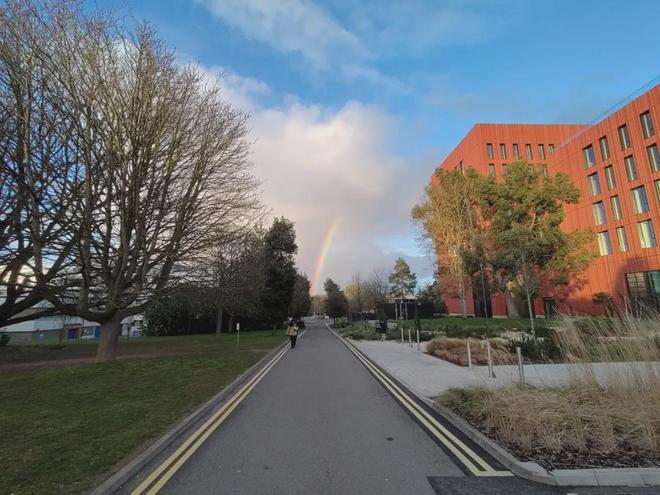英国大学今年能开学吗_英国大学最新政策_