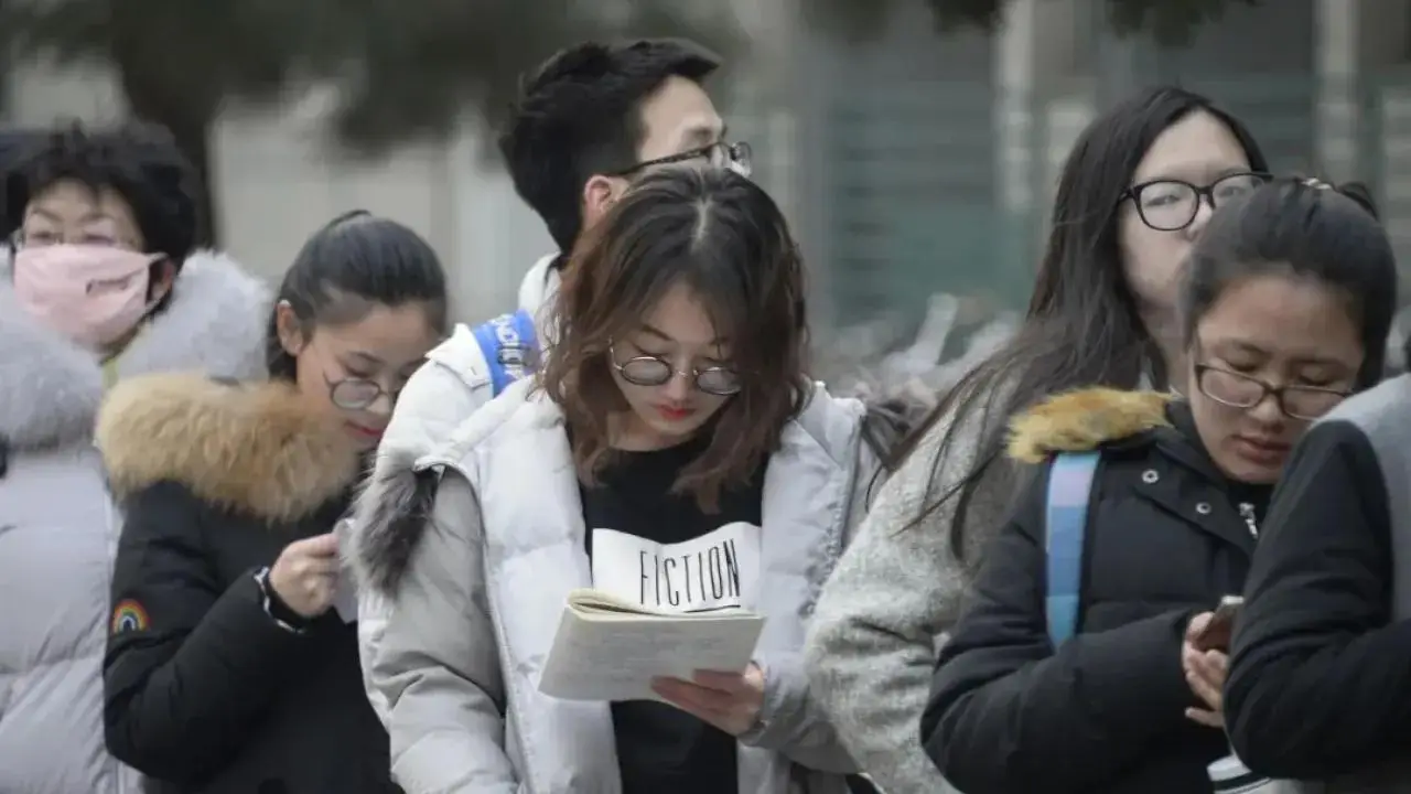_考研或者就业_考研与招聘有冲突吗