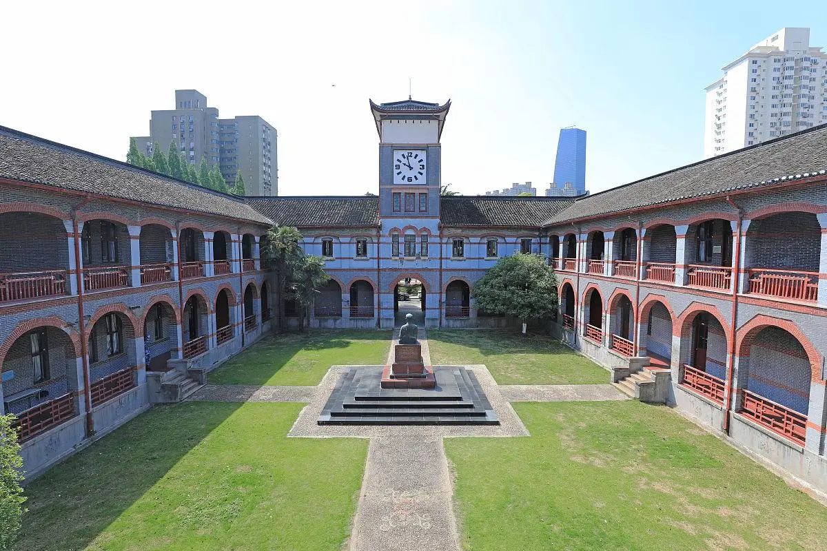 上海大学民办学院叫啥_上海大学民办_
