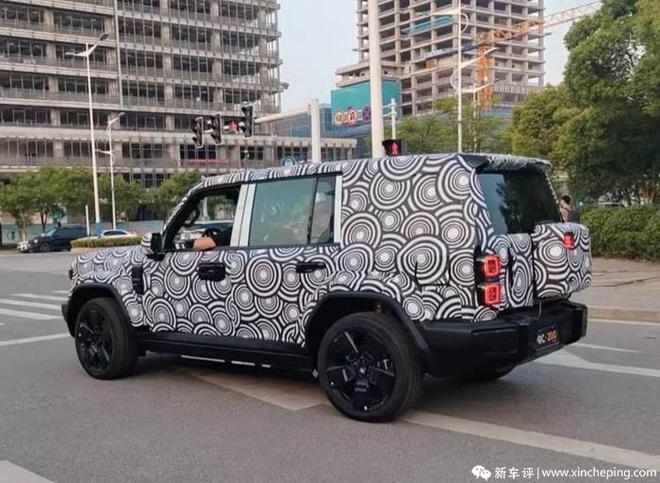 _奔驰汽车尺寸长宽高_奔驰尺寸