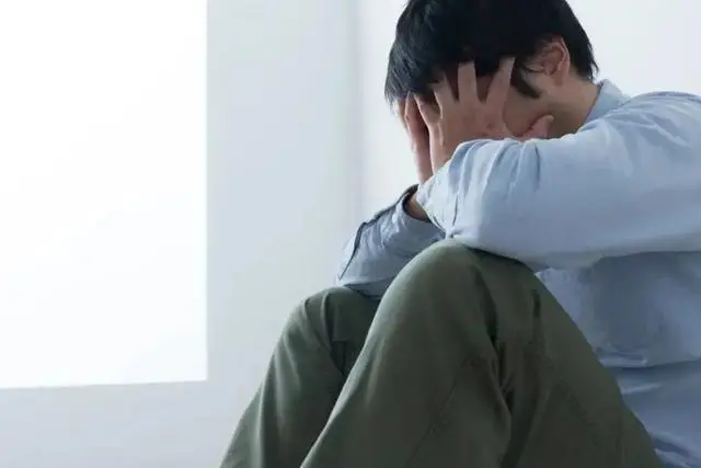 年轻人为世界做点什么__成年人为什莫喜欢美女