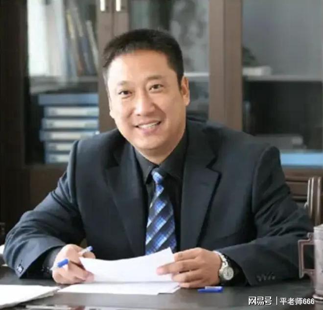 _蚌埠六中校长火了，把1100万装入腰包，他是如何做到的_蚌埠六中校长火了，把1100万装入腰包，他是如何做到的