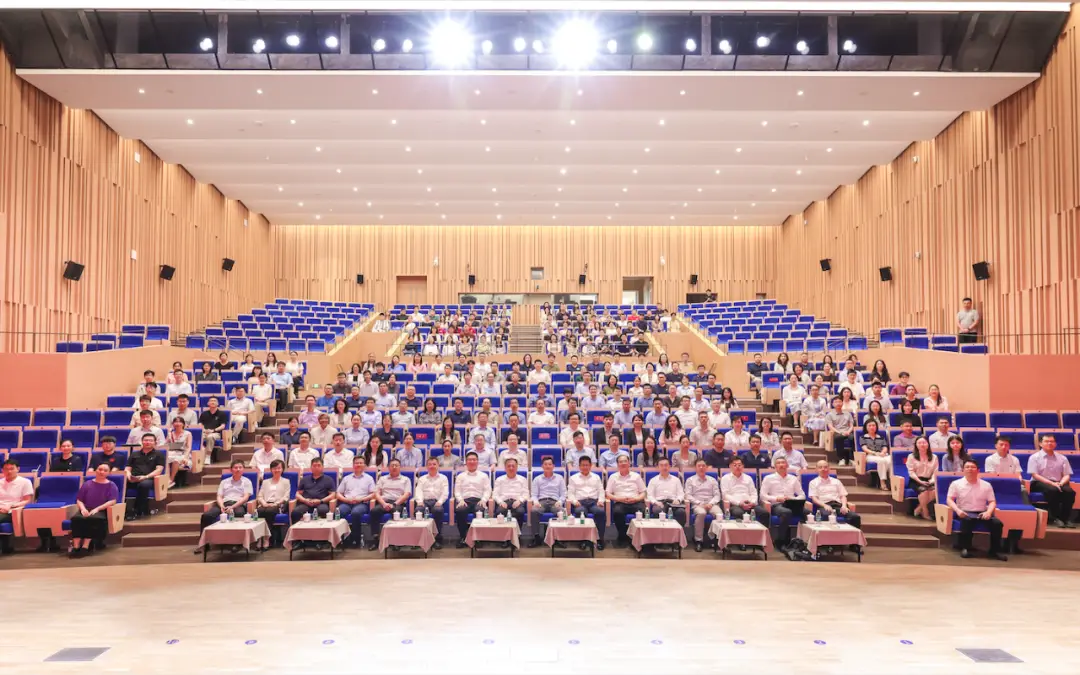 上海交通大学就业中心主任_上海交通大学就业指导中心官网_