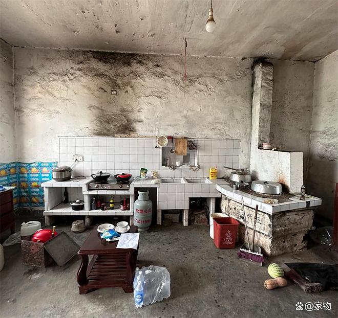 江苏一男子买下300㎡荒废小院，翻修后，变成白墙黑瓦诗意田园居_江苏一男子买下300㎡荒废小院，翻修后，变成白墙黑瓦诗意田园居_