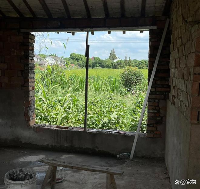江苏一男子买下300㎡荒废小院，翻修后，变成白墙黑瓦诗意田园居_江苏一男子买下300㎡荒废小院，翻修后，变成白墙黑瓦诗意田园居_