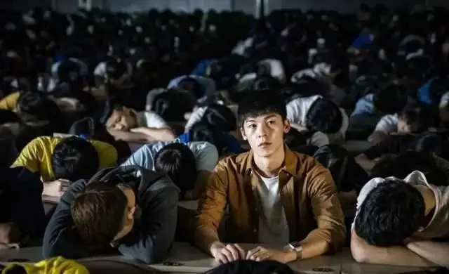 工资少，落差大，985文科硕士，逃离民办大学教师岗__工资少，落差大，985文科硕士，逃离民办大学教师岗