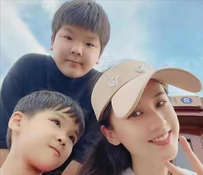 杨子和黄圣依的感情_杨子黄圣依mv_