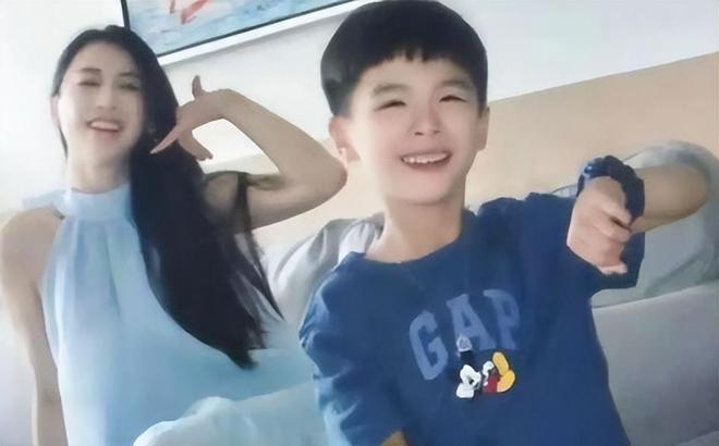 _杨子和黄圣依的感情_杨子黄圣依mv